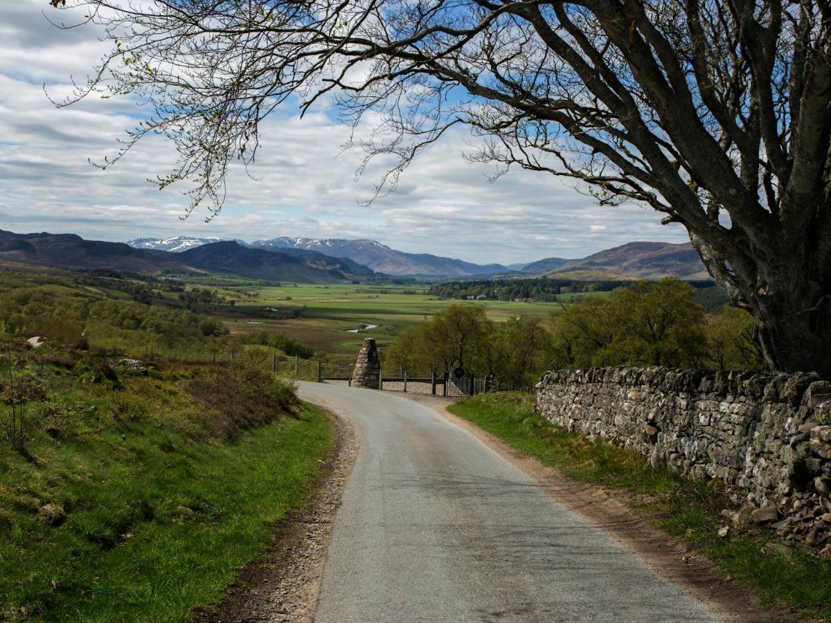 Glentruim Homestay B&B And Glamping Pods Newtonmore Esterno foto